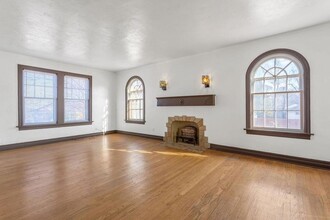 2301 N Walker Ave, Unit 2307C in Oklahoma City, OK - Building Photo - Building Photo