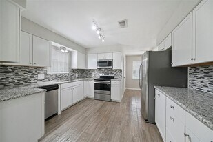 643 Ames St in Spring, TX - Building Photo