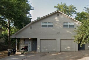 1208 Holik Dr, Unit B in College Station, TX - Building Photo