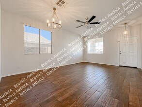 9765 E Knowles Ave in Mesa, AZ - Building Photo - Building Photo