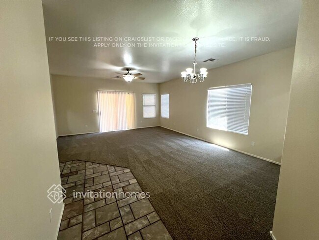 8107 E Osage Ave in Mesa, AZ - Building Photo - Building Photo