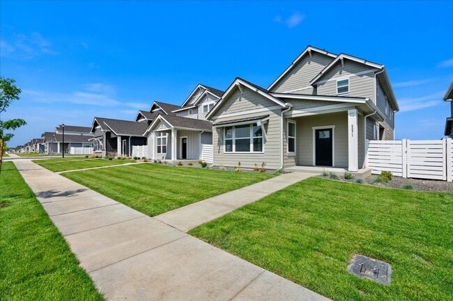 5271 E Dorado Ave in Post Falls, ID - Building Photo - Building Photo