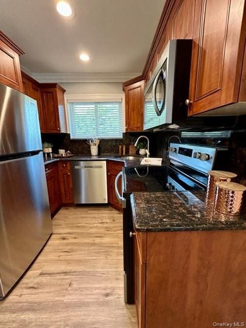 45 Golden Ave in Deer Park, NY - Building Photo - Building Photo