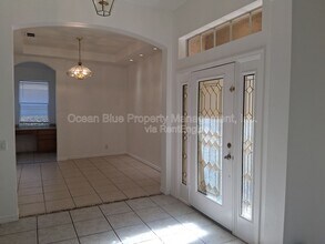 10214 Evergreen Hill Dr in Tampa, FL - Building Photo - Building Photo