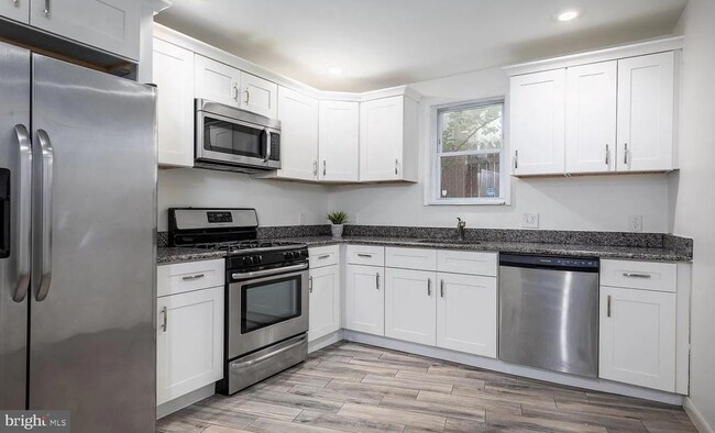 property at 2535 Collins St
