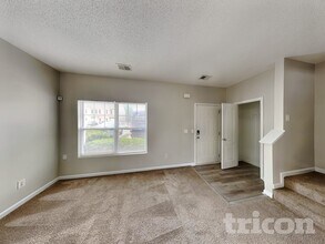 2251 Bigwood Trail, Unit Private in Atlanta, GA - Building Photo - Building Photo