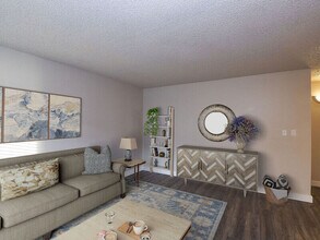 Aspire West Valley in Salt Lake City, UT - Foto de edificio - Building Photo