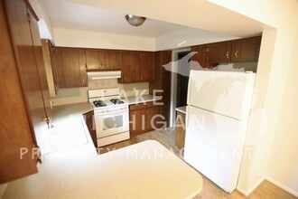 14750 Parkwood Dr in Grand Haven, MI - Building Photo - Building Photo