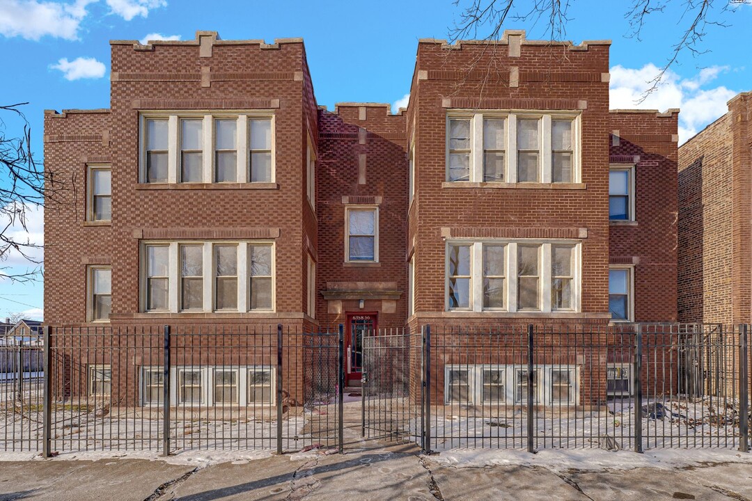 6358 S Sacramento Ave in Chicago, IL - Building Photo