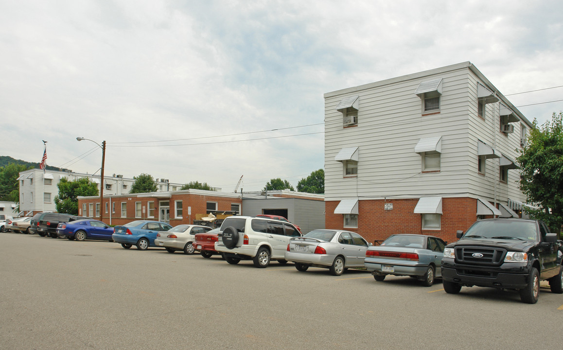 Kenna Homes Cooperative Corporation in Charleston, WV - Foto de edificio