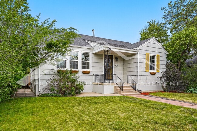 property at 4929 N Raleigh St
