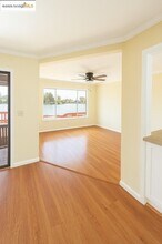 1042 Willow Lake Rd in Discovery Bay, CA - Building Photo - Building Photo