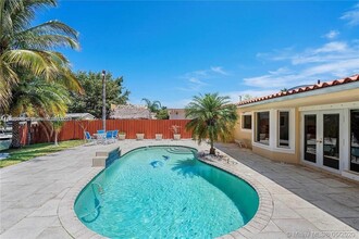 2015 Arch Creek Dr in North Miami, FL - Building Photo - Building Photo