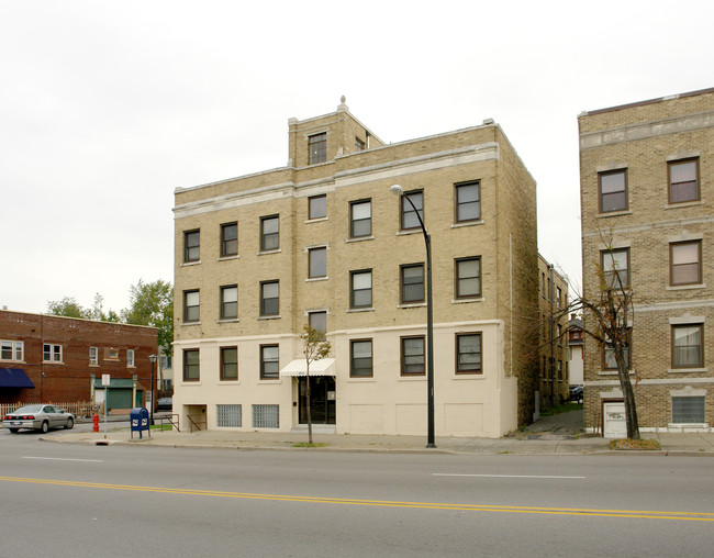 2255 Delaware Ave in Buffalo, NY - Building Photo - Building Photo