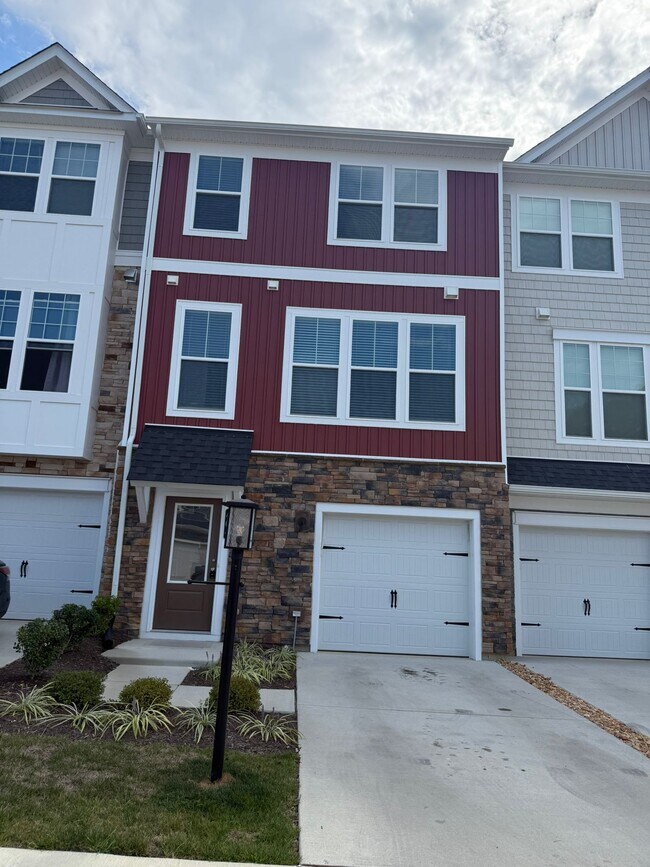 464 Rivanna Hl Rd in Glen Allen, VA - Building Photo - Building Photo