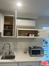 15522 Sylvan St in Van Nuys, CA - Building Photo - Building Photo