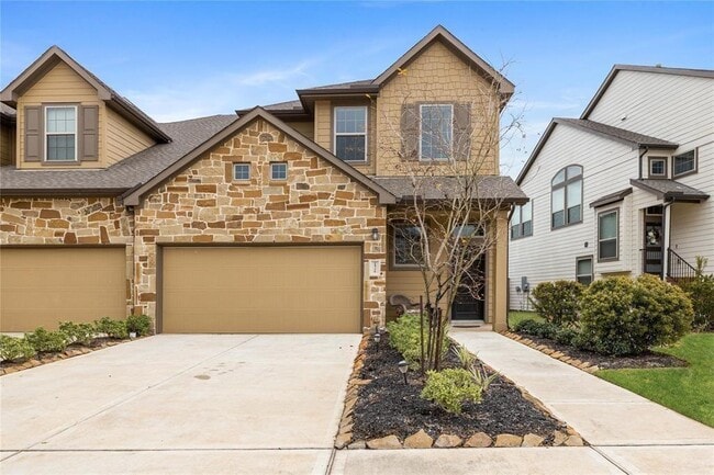 property at 2526 Bordelon Ln