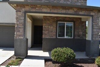 4297 Lasalle Dr in Merced, CA - Foto de edificio - Building Photo