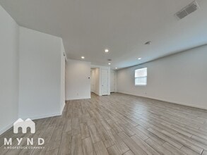 9513 W Turney Ave in Phoenix, AZ - Building Photo - Building Photo