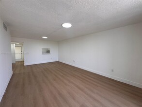 1820 SW 81st Ave in North Lauderdale, FL - Building Photo - Building Photo