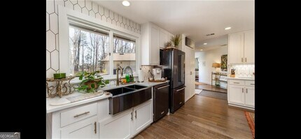 5734 Wills Wood Cir in Cumming, GA - Building Photo - Building Photo