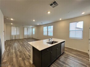 2824 Abrantes Pl in Henderson, NV - Building Photo - Building Photo