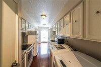 378 N Post Oak Ln photo'