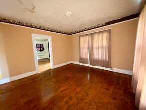 921 Valley Rd Pl in Birmingham, AL - Building Photo - Building Photo