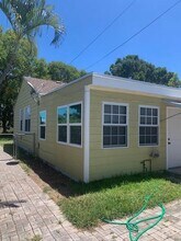 5901 Garden Ave in West Palm Beach, FL - Building Photo - Building Photo