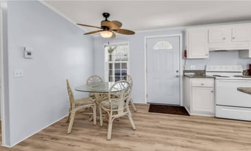 4300 Riverside Dr in Punta Gorda, FL - Foto de edificio - Building Photo