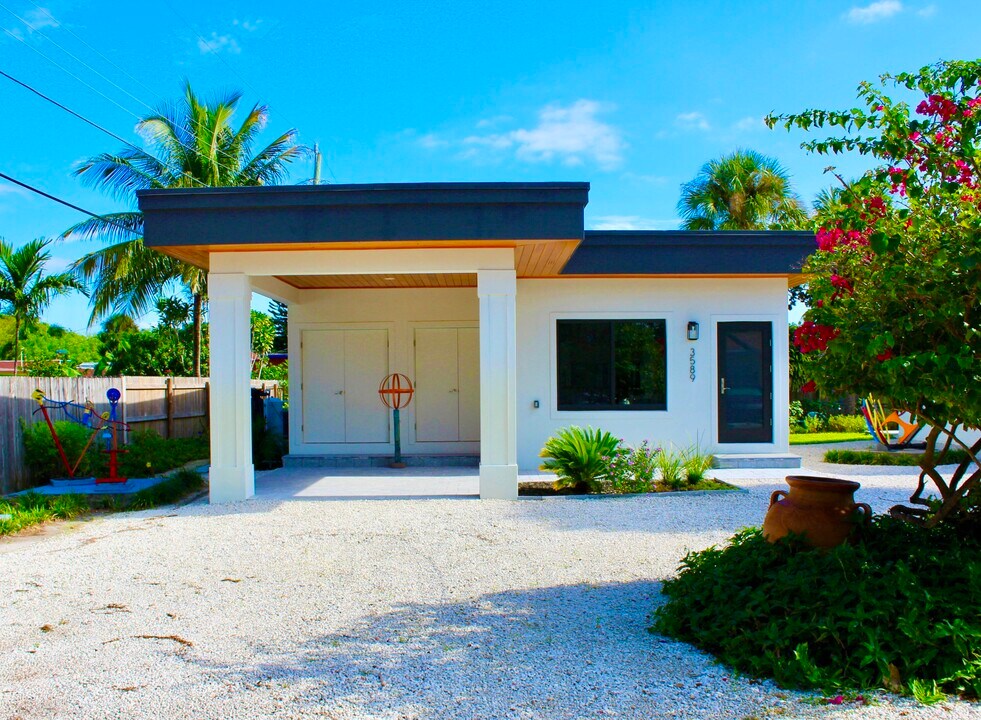 3589 Gibbs Rd in Delray Beach, FL - Foto de edificio