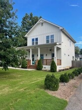 1439 Copeland Ave SW in Atlanta, GA - Foto de edificio - Building Photo