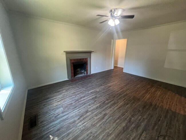 93 Circlewood in Tuscaloosa, AL - Building Photo - Building Photo
