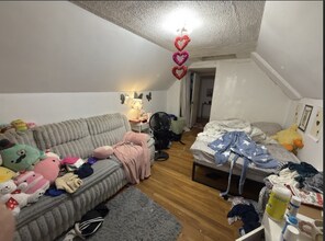 26 Greylock Rd, Unit 3 in Boston, MA - Building Photo - Building Photo