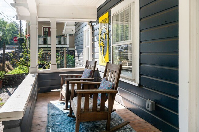 96 Flint St in Asheville, NC - Building Photo - Building Photo