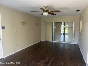 2880 Lancaster Rd in Melbourne, FL - Foto de edificio - Building Photo