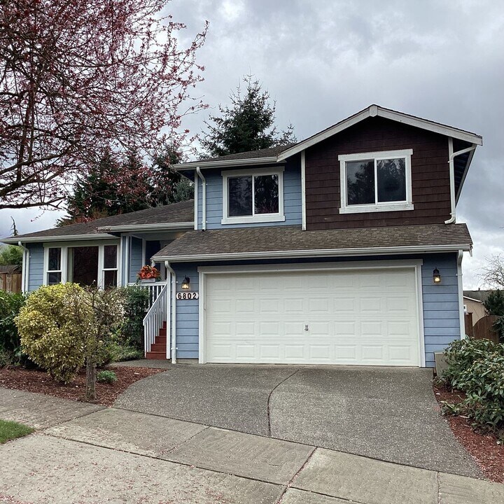 6802 Bovee Ln in Arlington, WA - Building Photo