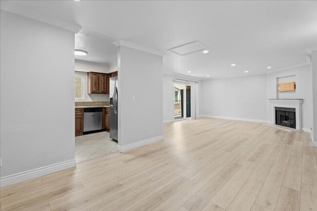 property at 550 E Santa Anita Ave