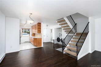 14 Brewster Woods Dr in Brewster, NY - Building Photo - Building Photo