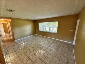 4416 19th St Cir W in Bradenton, FL - Building Photo - Building Photo