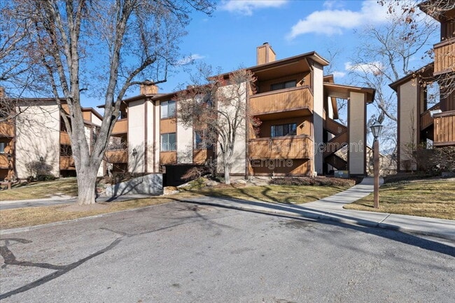 6871 Countrywoods Cir in Midvale, UT - Building Photo - Building Photo