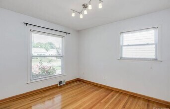 622 N Vermont Ave in Royal Oak, MI - Building Photo - Building Photo