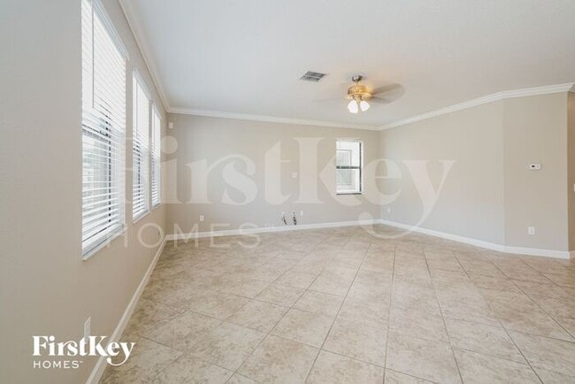 931 Terra Vista St in Brandon, FL - Building Photo - Building Photo