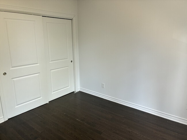 5285 Beaconsfield Av in Montréal, QC - Building Photo - Building Photo