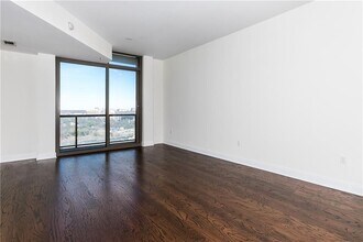 270 17th St NW in Atlanta, GA - Building Photo - Building Photo