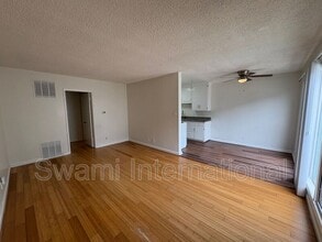 2700 W El Segundo Blvd in Gardena, CA - Building Photo - Building Photo