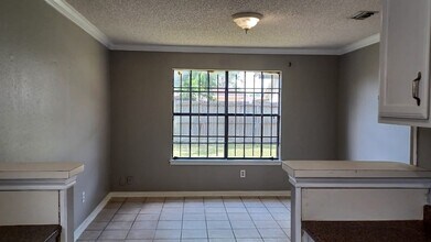 11315 Lands End Cir in Houston, TX - Building Photo - Building Photo
