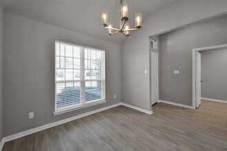 14367 N Summerchase Cir in Willis, TX - Foto de edificio - Building Photo