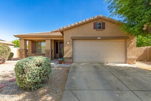 16071 W Gelding Dr in Surprise, AZ - Building Photo