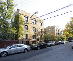 724-728 W Roscoe St Apartments